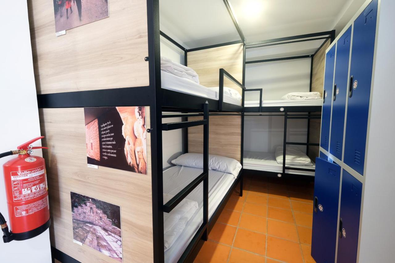 Albergue Santiago De カミーニャ エクステリア 写真