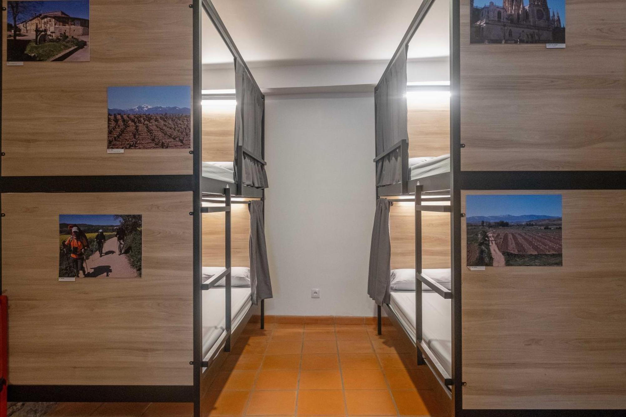 Albergue Santiago De カミーニャ エクステリア 写真