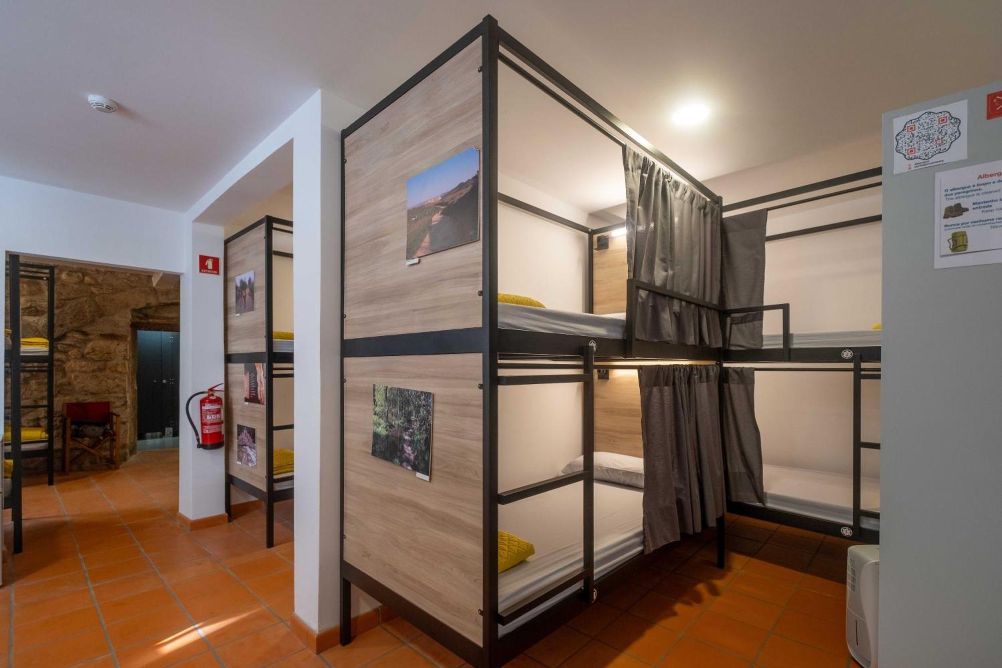 Albergue Santiago De カミーニャ エクステリア 写真